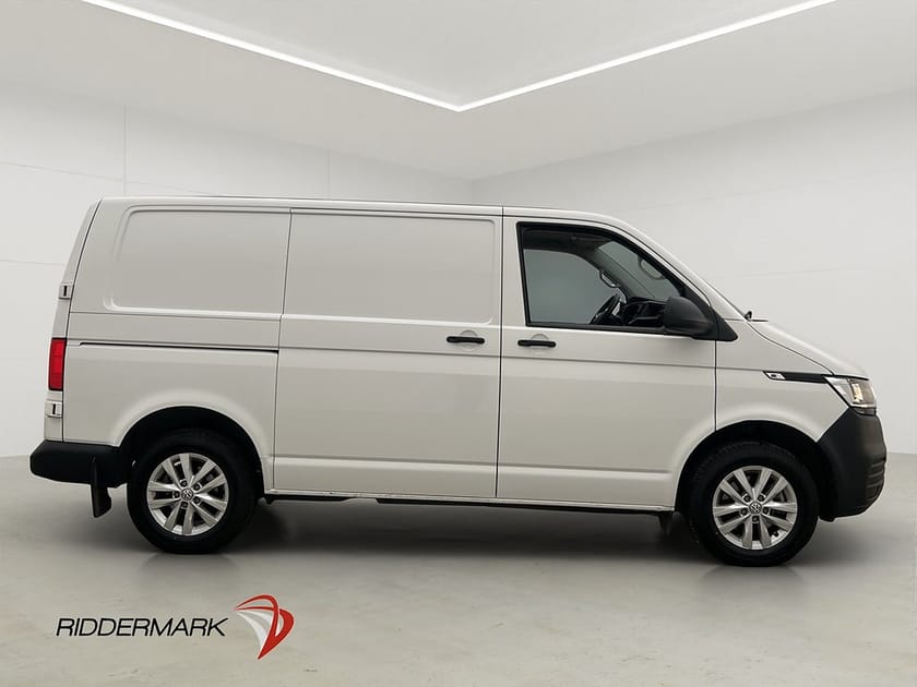 Bild 2 av Volkswagen Transporter 2.0TDI Värm Drag Kamera CARPLAY Moms