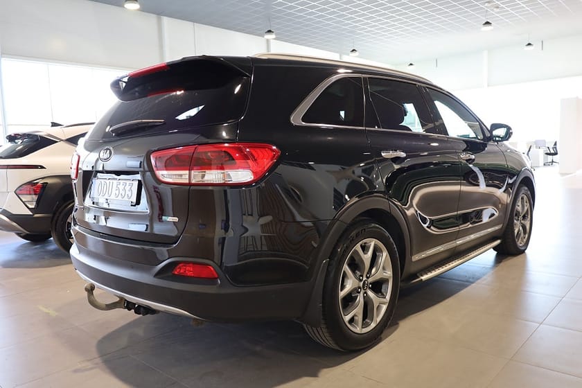 Bild 5 av Kia Sorento 2.2 CRDi AWD AUT Drag M-Värme Pano 360 Navi Läder 7-sit
