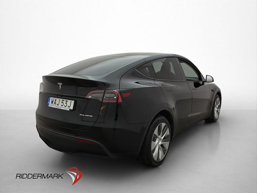 Bild 5 av Tesla Model Y Long Range AWD Autopilot MOMS Svensksåld