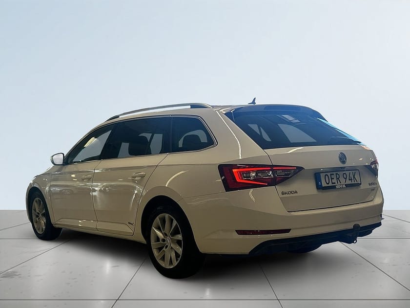Bild 5 av Škoda Superb Kombi Skoda 2.0 TDI 4x4 Business Style Drag Dvärme CANTON S&V