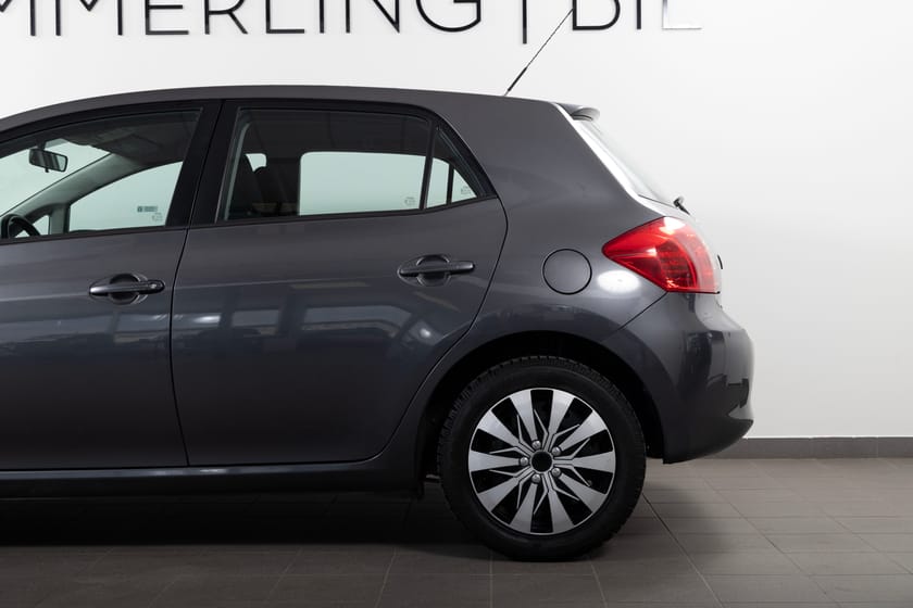 Bild 5 av Toyota Auris 5-dörrar 1.6 Dual VVT-i Manuell 124hk