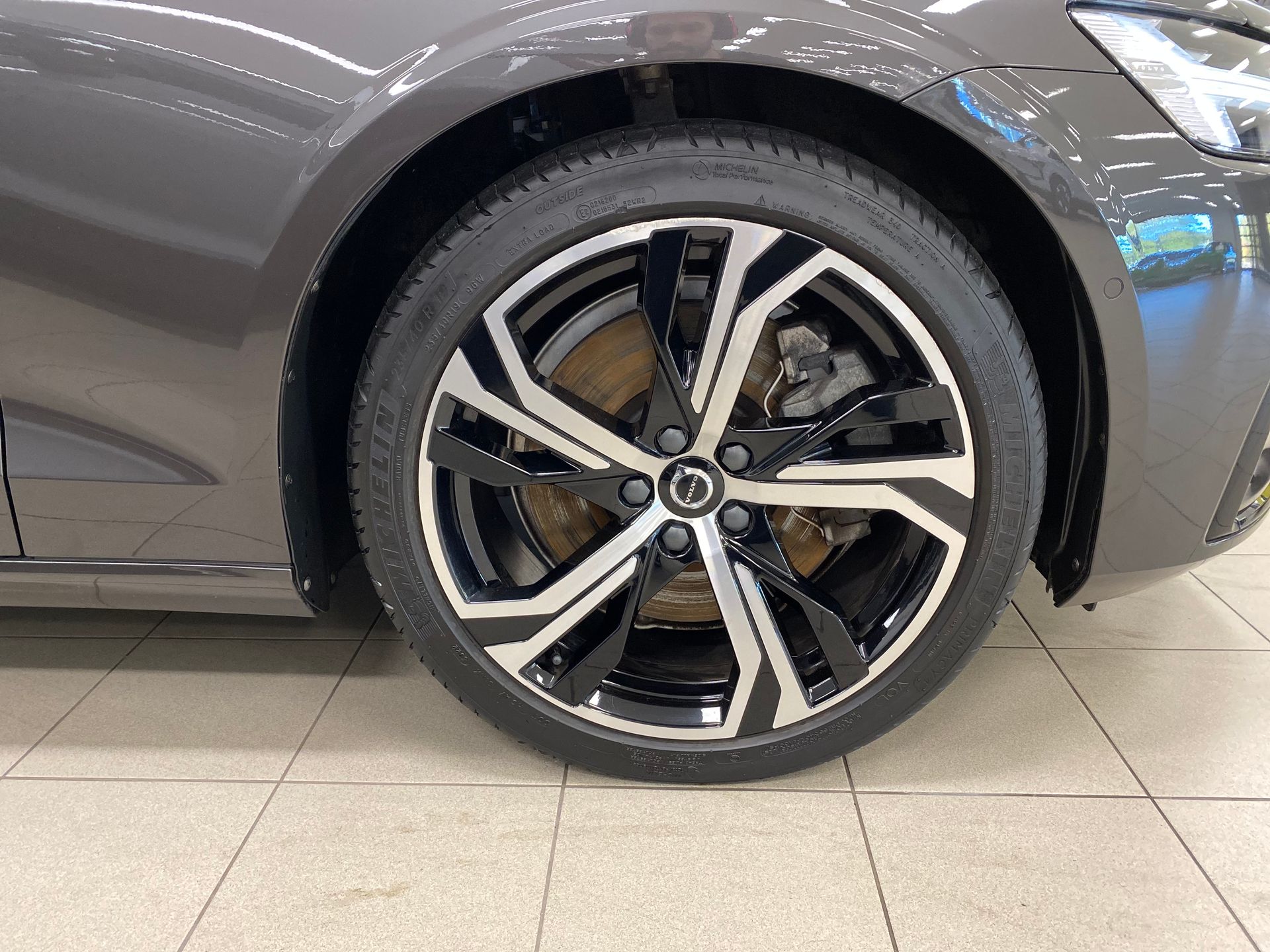 Volvo V60 Recharge T6 Ultimate Dark 2023, bild 6/10