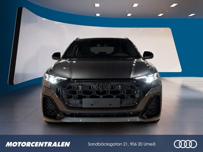 Bild 4 av Audi Q8 60 TFSI e quattro SUV 490 HK TIPTRONIC