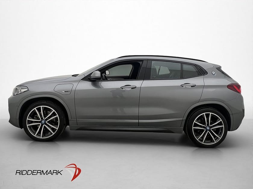 Bild 4 av BMW X2 xDrive25e M Sport Pano Kamera Navi Skinn HUD Rattvärm