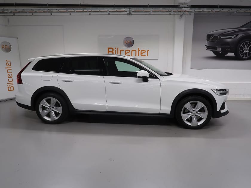 Bild 5 av Volvo V60 Cross Country D4 AWD V-Däck ingår Drag-Värmare-VoC-Pilot-AdaptivFH-BT