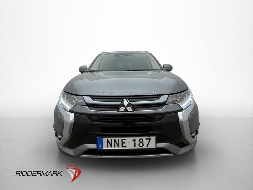 Bild 2 av Mitsubishi Outlander PHEV 4WD Business Drag 360° T-Lucka
