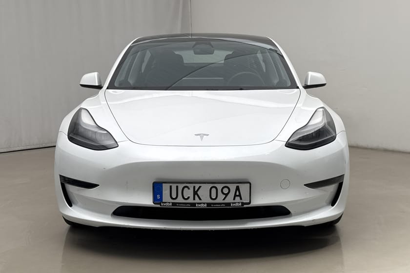 Bild 5 av Tesla Model 3 Long Range AWD Dual Motor Vinterhjul