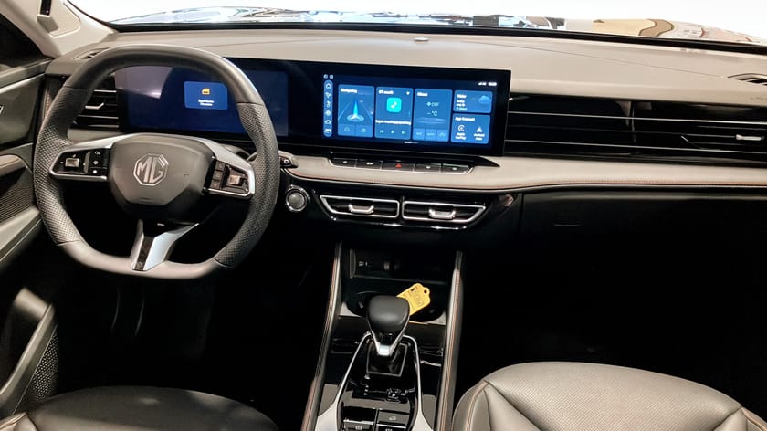 Bild 4 av MG HS PHEV LUX 1.5T AT