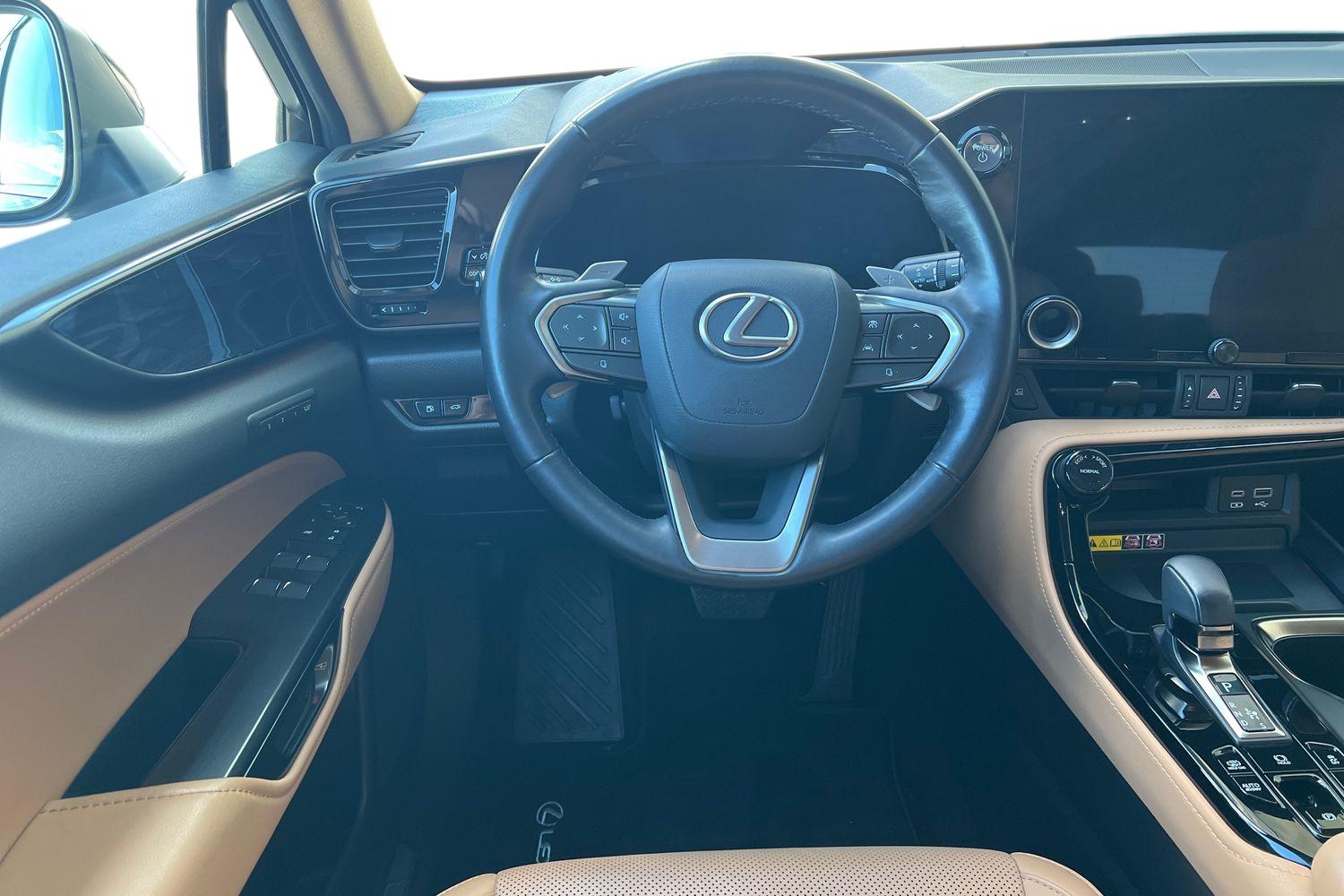 Lexus NX 450h+ E-CVT, 309hp, 2023