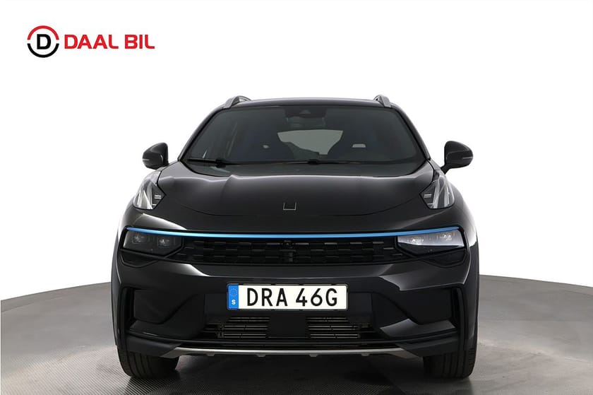 Bild 2 av Lynk & Co 01 PHEV DCT 261HK MORE 3D-VIEW PANO INFINITY® COCKPIT NFC