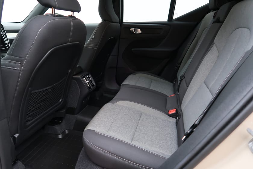Bild 5 av Volvo XC40 B4 FWD Bensin Plus Dark