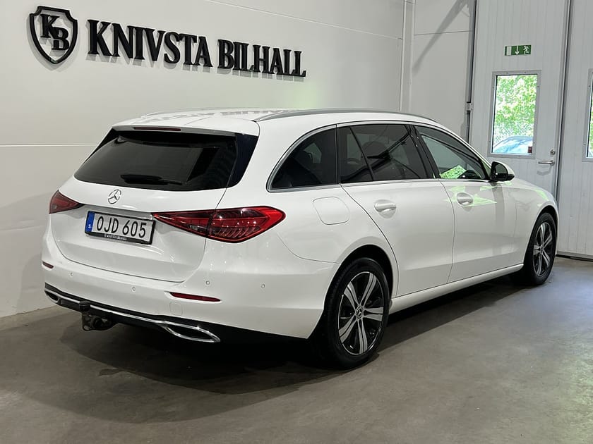 Bild 4 av Mercedes-Benz C 300 T e 9G-Tronic Avantgarde Moms Drag 313hk