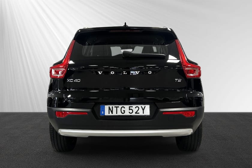 Bild 2 av Volvo XC40 T2 FWD Momentum Advanced