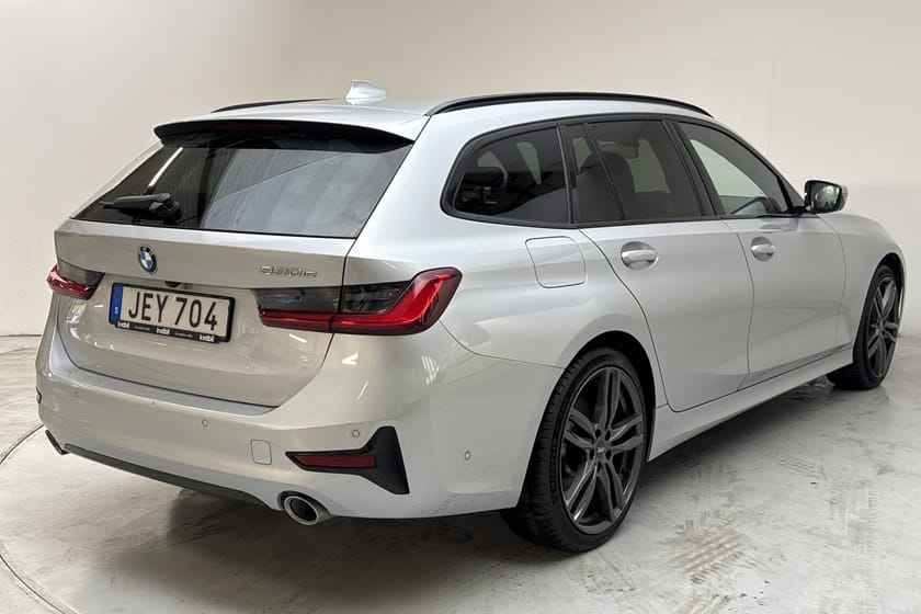 Bild 3 av BMW 330e Touring 330 G21 (292hk) Sport Line Harman/Kardon