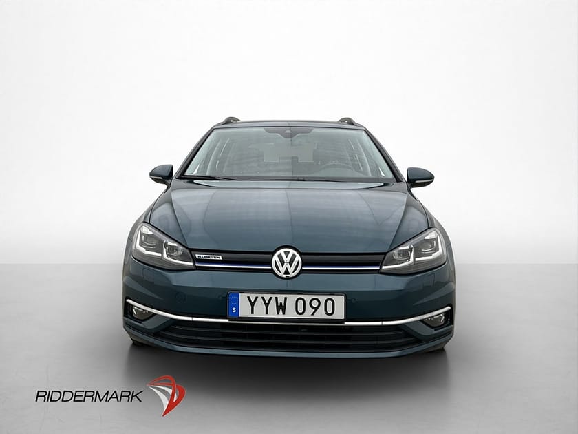 Bild 2 av Volkswagen Golf Sportscombi 1.5 TSI Pano P-Värmare Kamera Drag