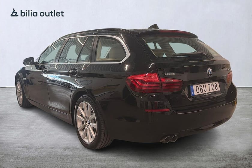 Bild 3 av BMW 520d xDrive Touring M Sport Ratt P-värm Skinn PDC Fram&Bak