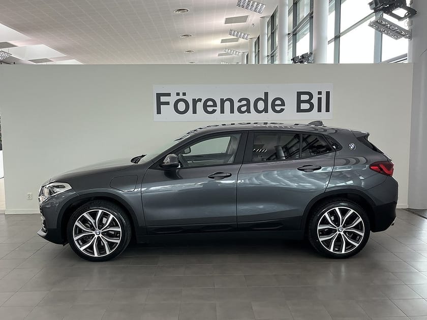 Bild 3 av BMW X2 xDrive25e 4,95 ränta HiFi Head-Up Rattvärme Panorama
