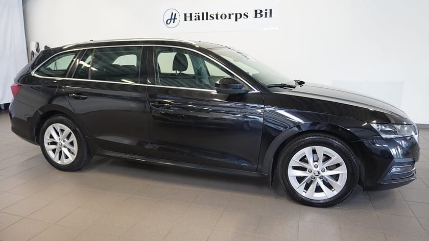 Bild 2 av Škoda Octavia Kombi Skoda 2.0 TDI SCR/STYLE/AUTO/DRAG/B-KAMERA/*3,99%RÄNTA*