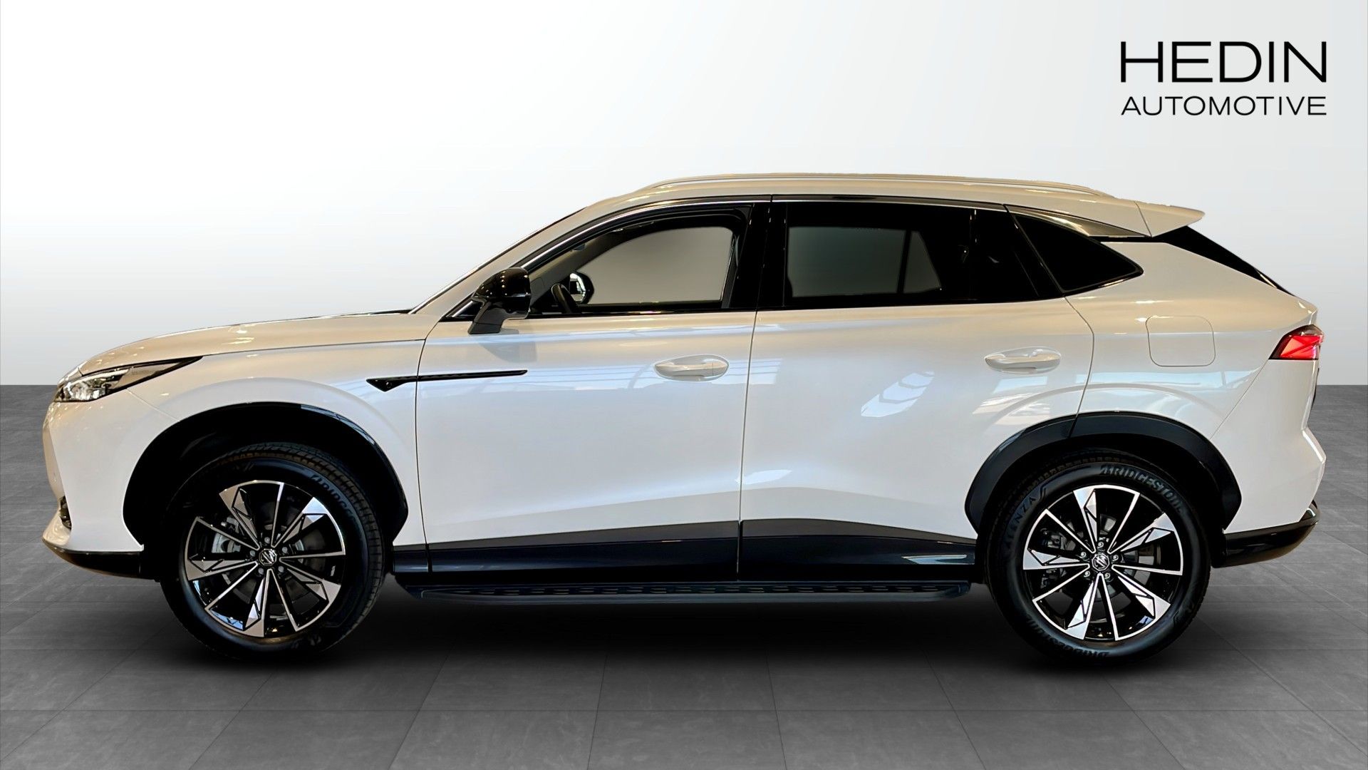 MG HS Luxury PHEV Aut 307hk 2024, bild 6/28