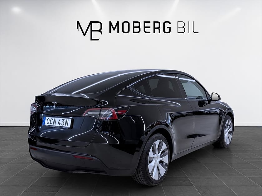 Bild 4 av Tesla Model Y Standard Range RWD 299hk Helg på Moberg! Pano Drag B-Kamera