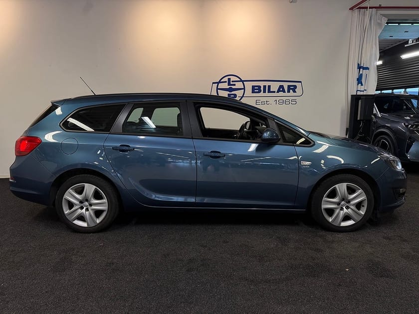Bild 2 av Opel Astra Sports Tourer 1.4 Turbo/ 1 Ägare/ Drag/ Vhjul/ Nyservad