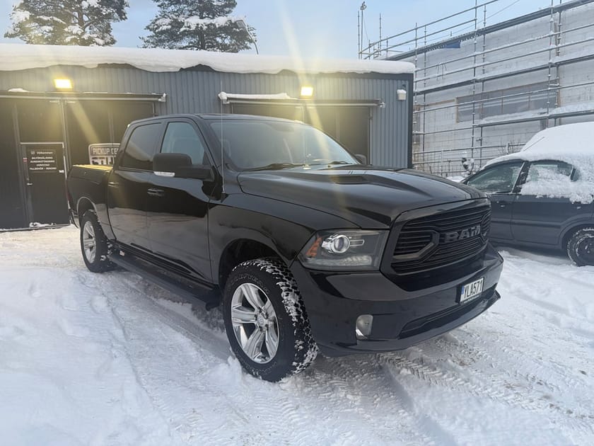 Bild 1 av RAM 1500 Crew Cab