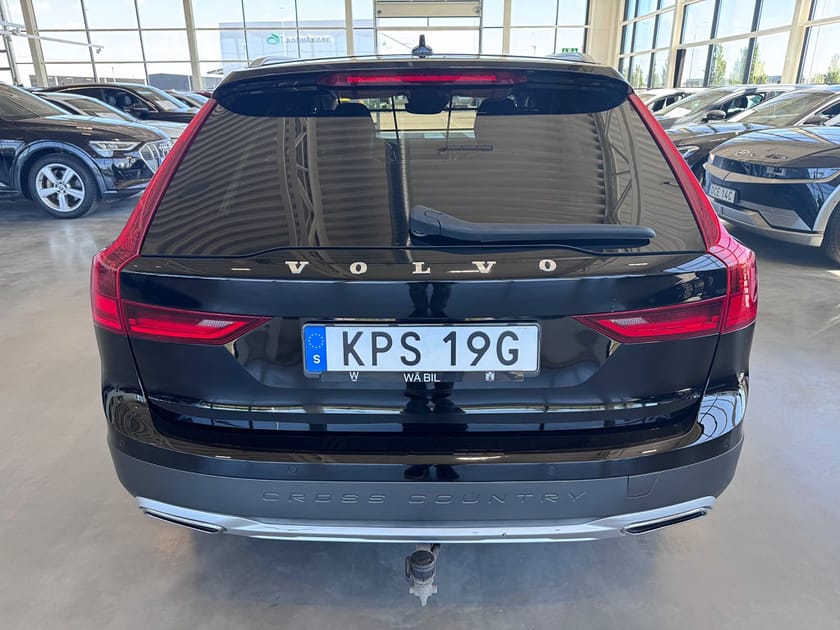 Bild 4 av Volvo V90 Cross Country D4 AWD Advanced SE III | Pano | Drag | VoC | 360°