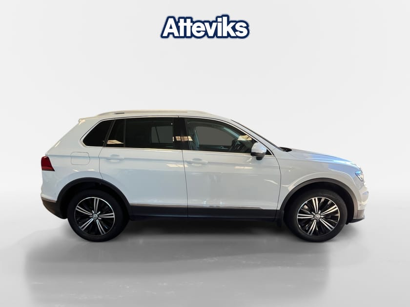 Bild 2 av Volkswagen Tiguan Highline 4M 2.0 TDI 190hk *Panorama/Drag/Backkamer