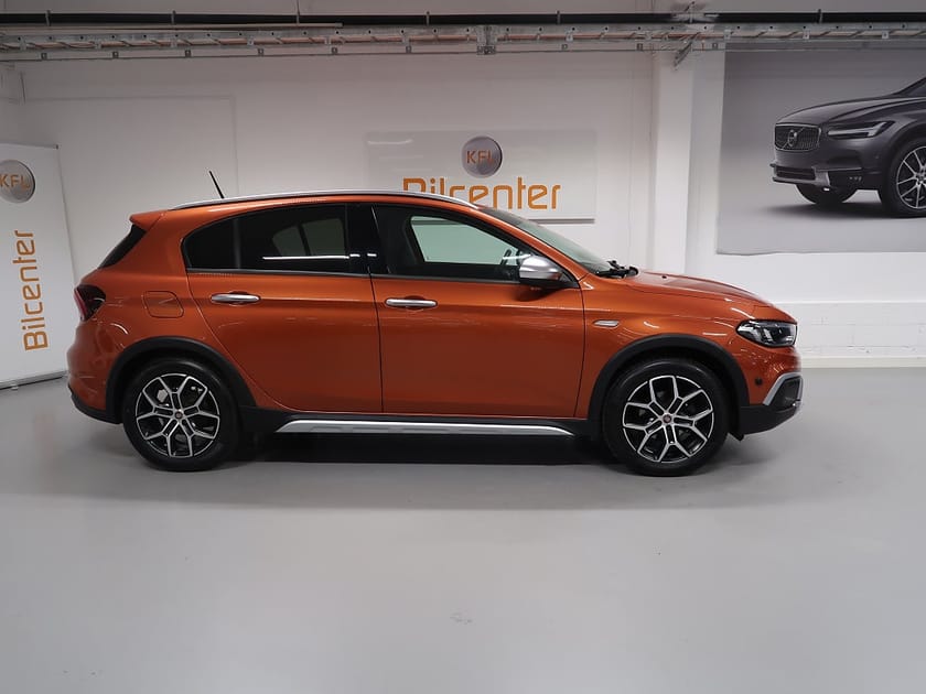 Bild 5 av Fiat Tipo 1.0 T3 FIREFLY V-Däck ingår Kamera-Motorvärmare-Adaptiv