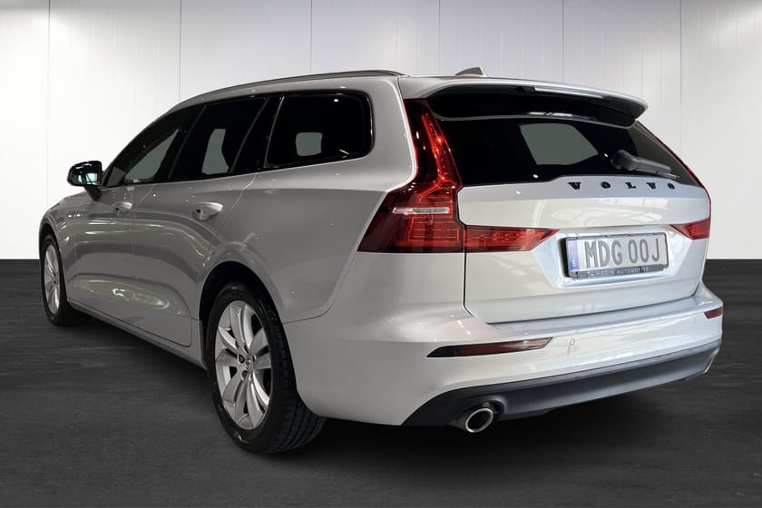 Bild 4 av Volvo V60 D3 AWD Aut Momentum Panorama Värmare