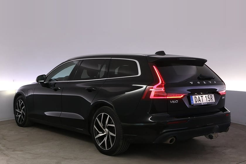 Bild 4 av Volvo V60 Recharge T6 AWD Momentum Drag Keyless AdapFart ACC