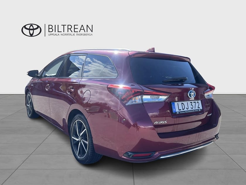 Bild 4 av Toyota Auris Touring Sports Hybrid 1,8 TS Intense Edition Vinterhjul
