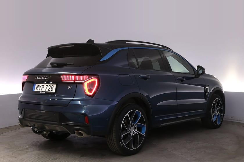 Bild 5 av Lynk & Co 01 PHEV Pano 360 Adap Farth Infinity BLIS Drag