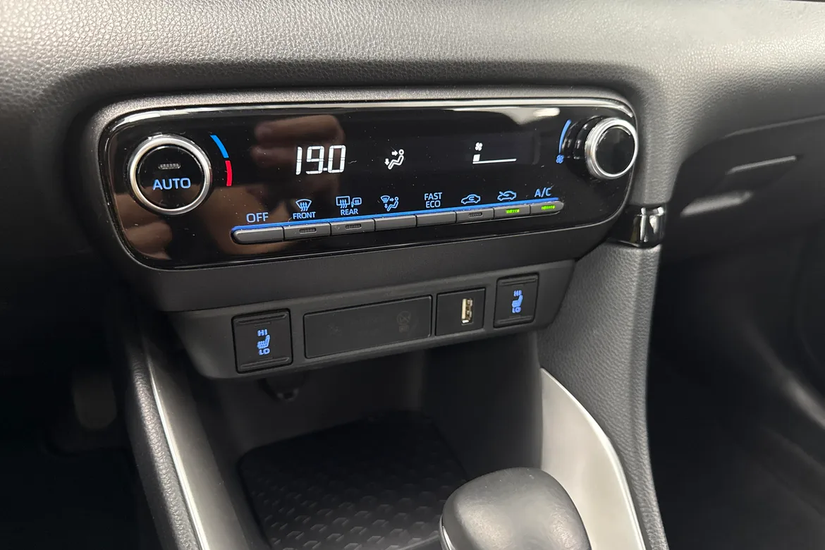 picture of a car