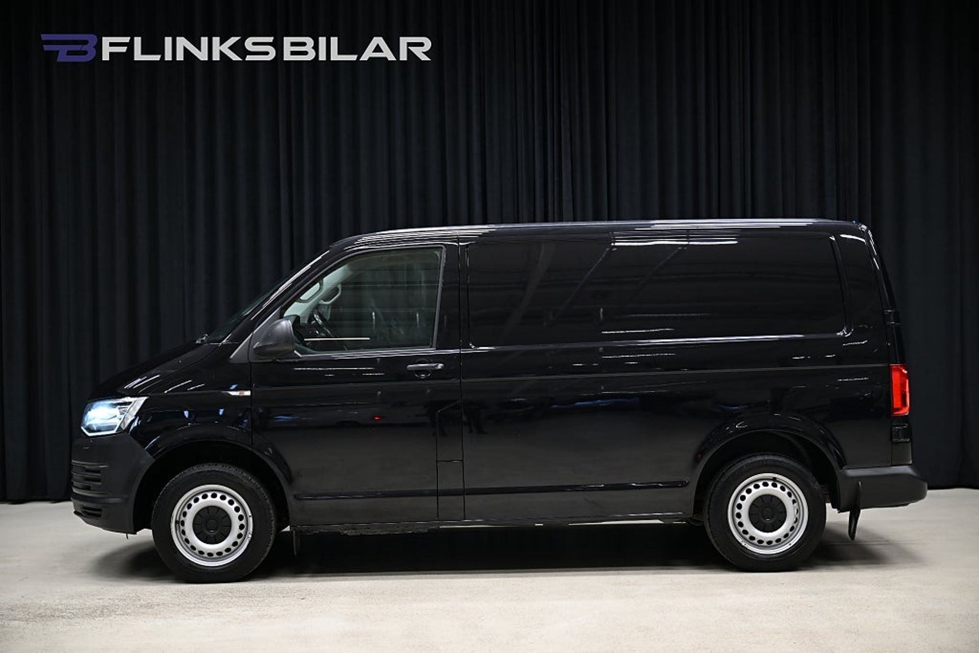 Volkswagen Transporter 2.0 TDI SCR 2017, kuva 3/10