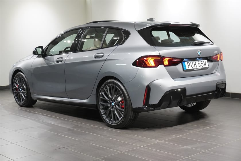 Bild 3 av BMW 120 M Sport Pro Premium H K Panorama 19