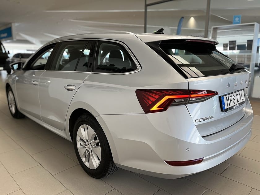 Bild 5 av Škoda Octavia Kombi Skoda Combi AMBITION 1,0 TSI 110HK I Bkamera I Värmare