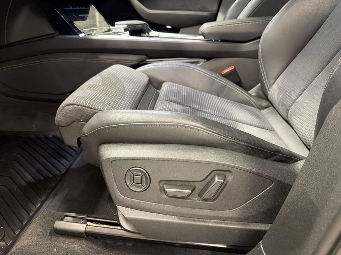 Audi Audi Q8 55 e-tron quattro — bild 14