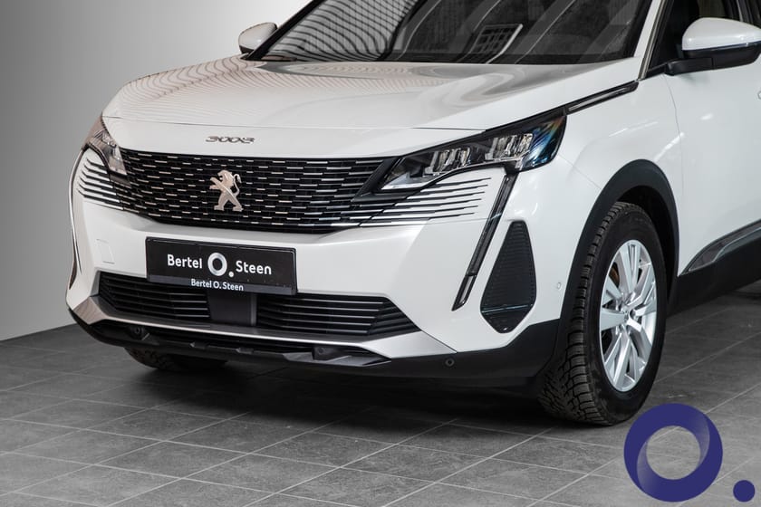 Bilde 2 av Peugeot 3008 Allure, 130HK, Krok, Adaptiv cruise, Navi