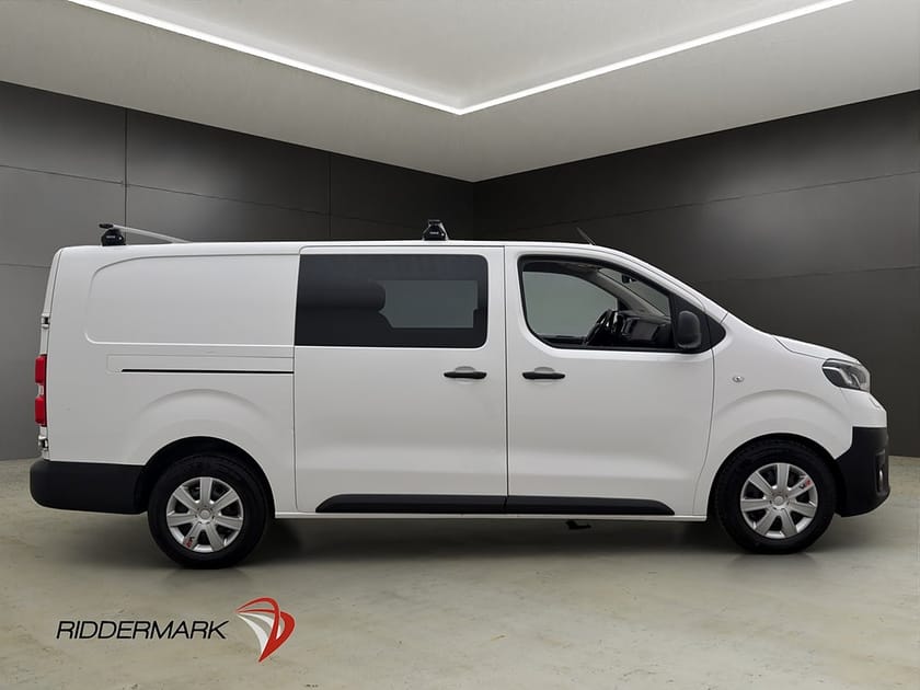 Bild 2 av Toyota Proace CrewVan L3 Ny-Kamrem Värmare Drag 2xDörrar HUD