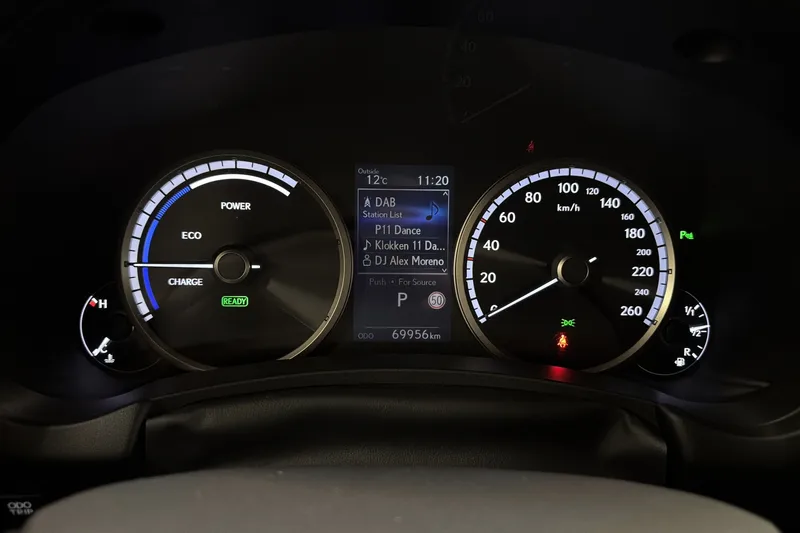 Lexus NX 300h AWD bilde 12