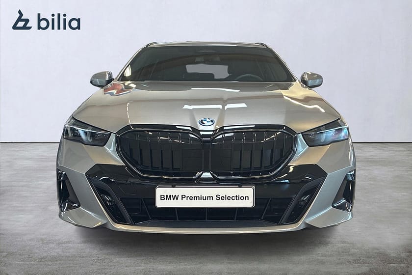 Bild 5 av BMW 530e xDrive Touring M Sport PRO H/K Adaptiv farth. Drag