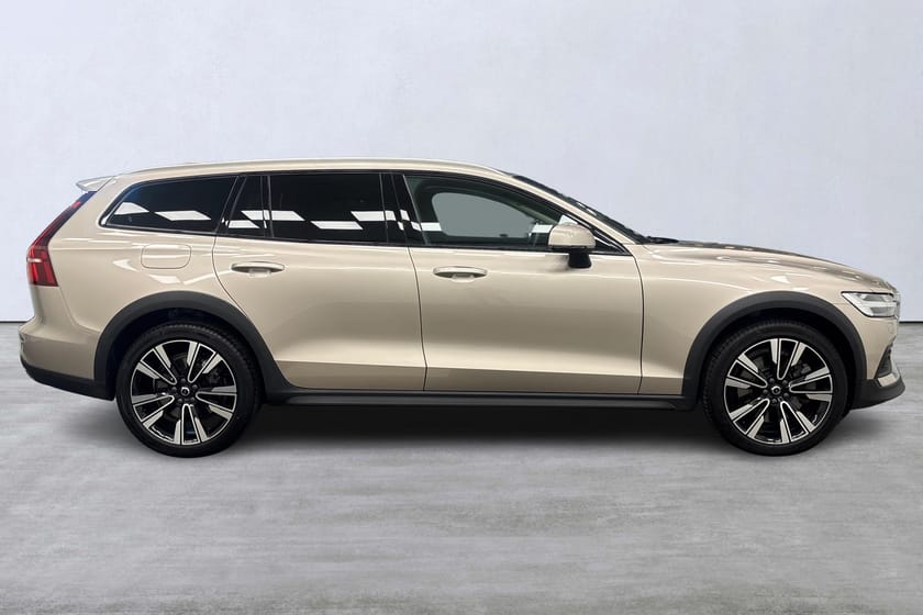 Bild 3 av Volvo V60 Cross Country B4 AWD Diesel Core