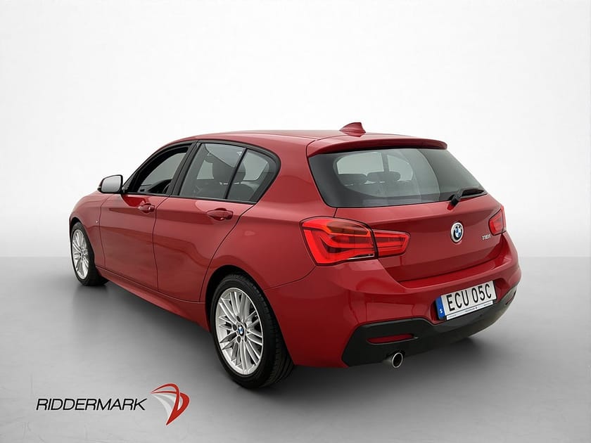 Bild 5 av BMW 118i 136hk M Sport Sportfjädring Läder Keyless Låga Mil