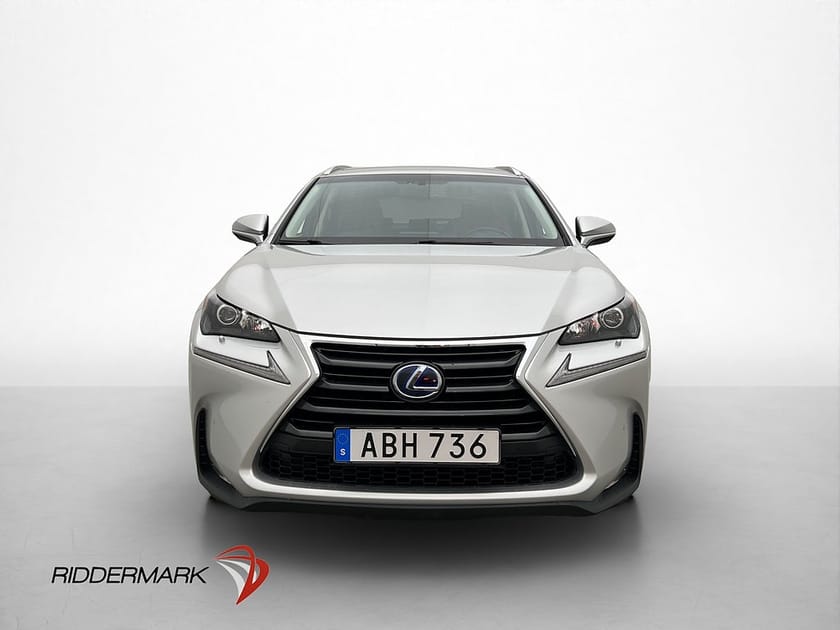 Bild 2 av Lexus NX 300h AWD 197hk Executive Kamera Skinn GPS Rattvärme