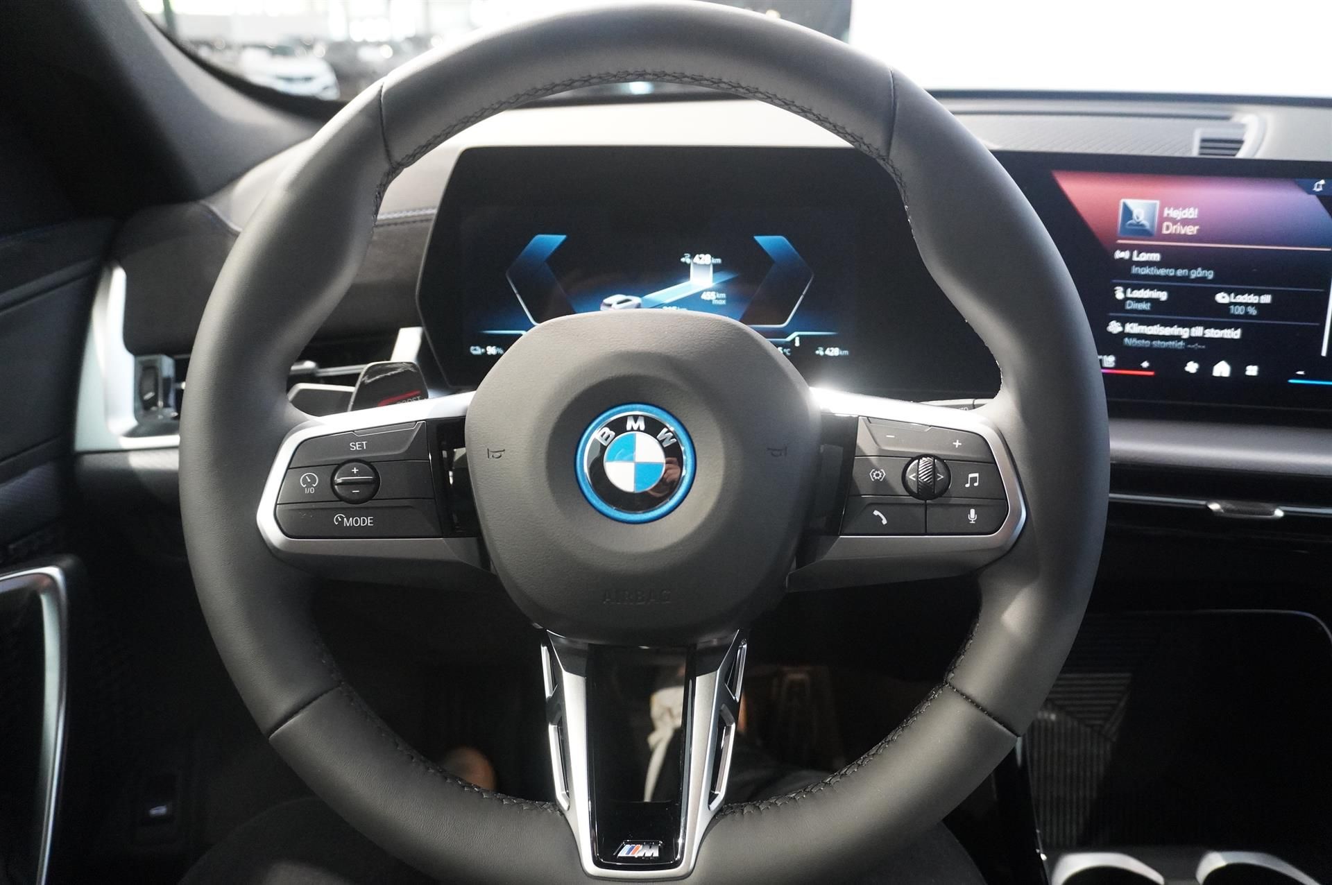 BMW iX1 eDrive20, 204ps, 2026