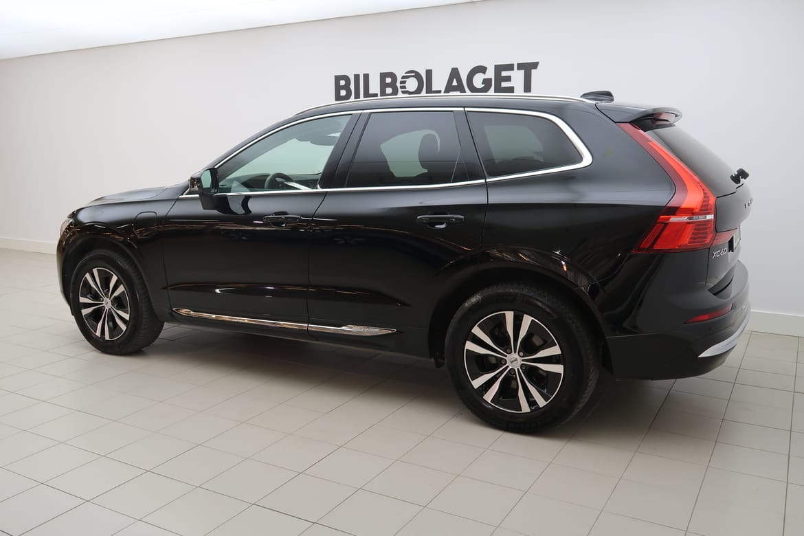 Volvo XC60 2023 - miniatyr 3
