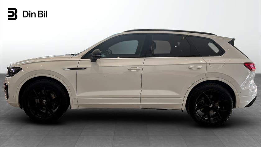 Bild 2 av Volkswagen Touareg R eHybrid R-line 3.0 TSI E-HYBRID Moms/Värmare/Panorama
