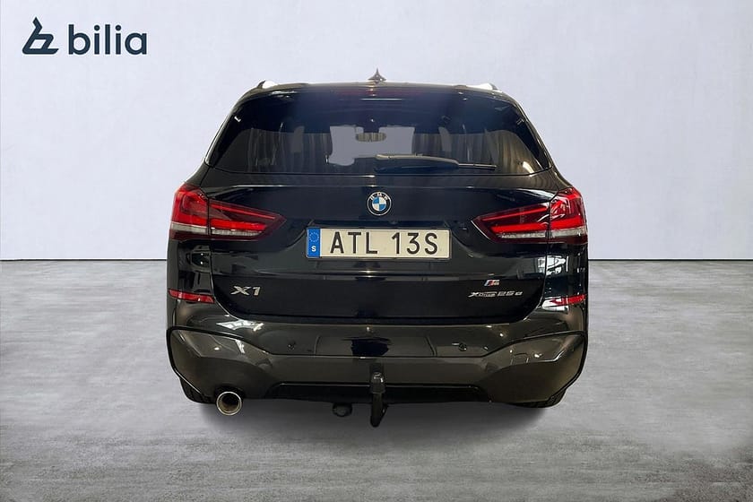 Bild 4 av BMW X1 xDrive25e | M Sport | Backkamera | Drag
