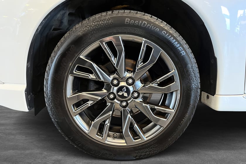 Bilde 5 av Mitsubishi Outlander PHEV -S EDITION-FIN KM-TAKLUKE-ACC-